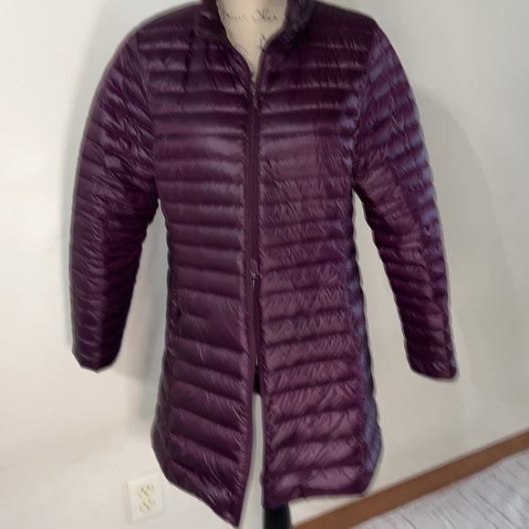 Ultra light packable down coat - Picture 3 of 9